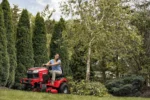 Craftsman T2200K 42-inch 20 HP Hydrostatic Gas Riding Lawn Mower - Image 11
