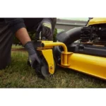 DEWALT 28 in. 224cc 3-in-1 Self-Propelled Gas Push Lawn Mower - Image 7