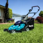 Makita 18V X2 (36V) LXT Cordless 17-Inch Residential Lawn Mower, Tool Only (XML02Z) - Image 3